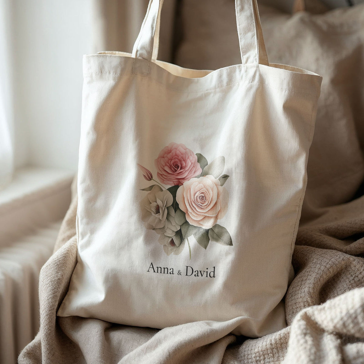 Crèmekleurige bruiloft totebag met roze rozen en gepersonaliseerde namen Anna en David