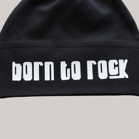 Born to Rock – Zwart Babymutsje met Knoop | Stoer & Uniek Kraamcadeau