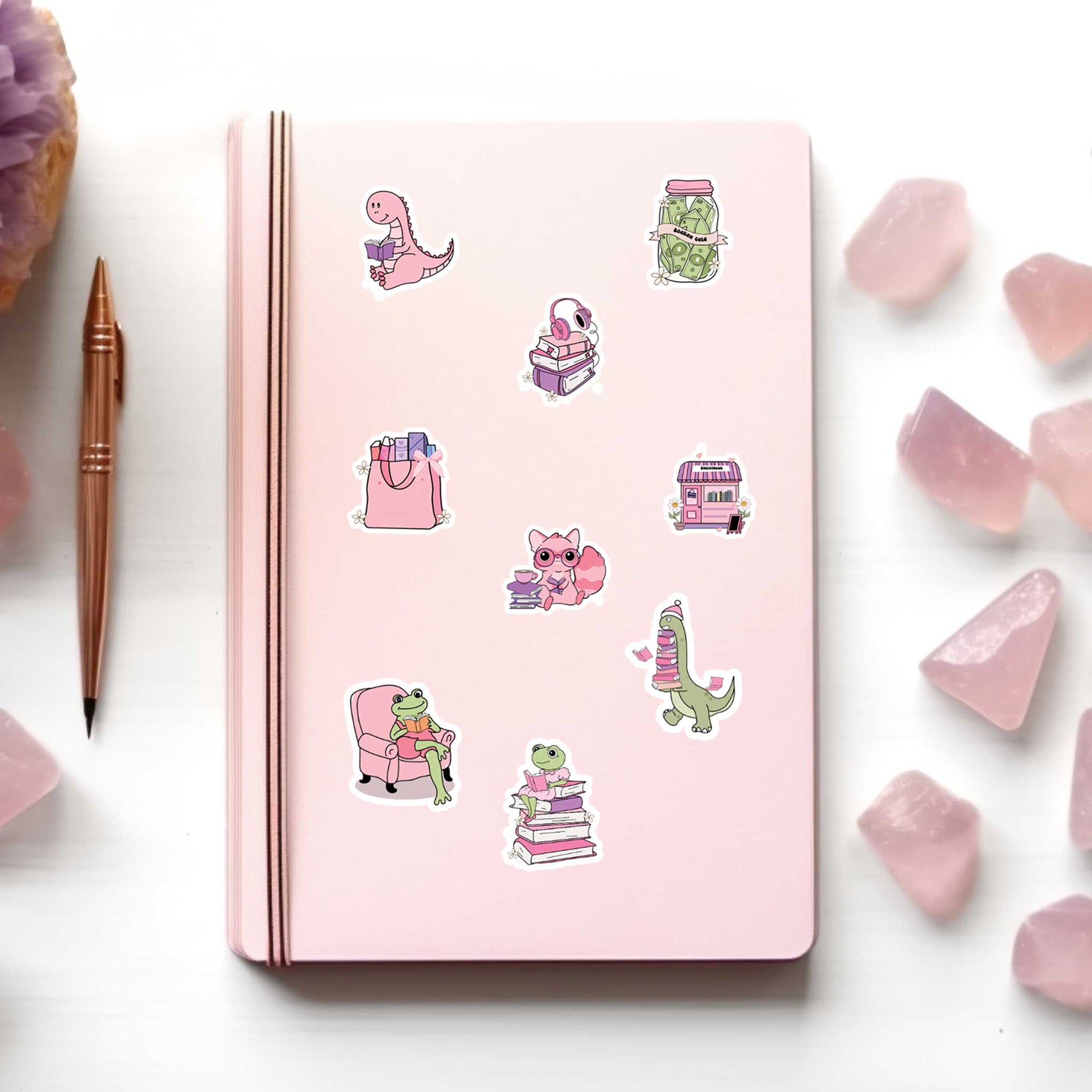 Sticker set met boeken en dieren op roze notitieboek