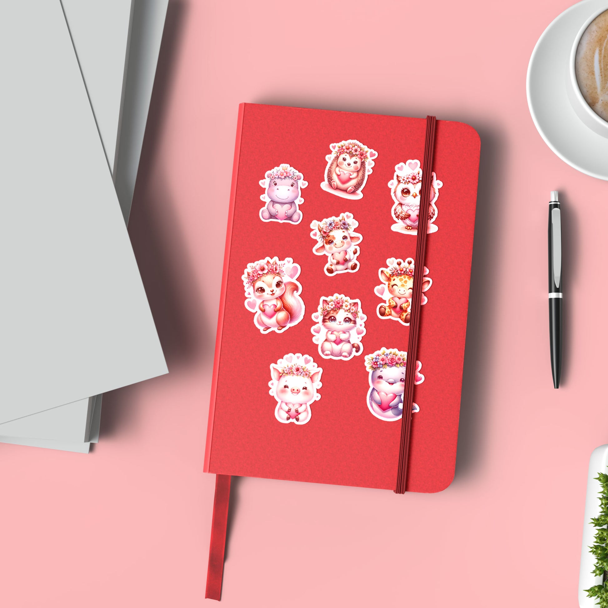 Rood notitieboek versierd met 9 kawaii Valentijn stickers van dieren met bloemen en hartjes