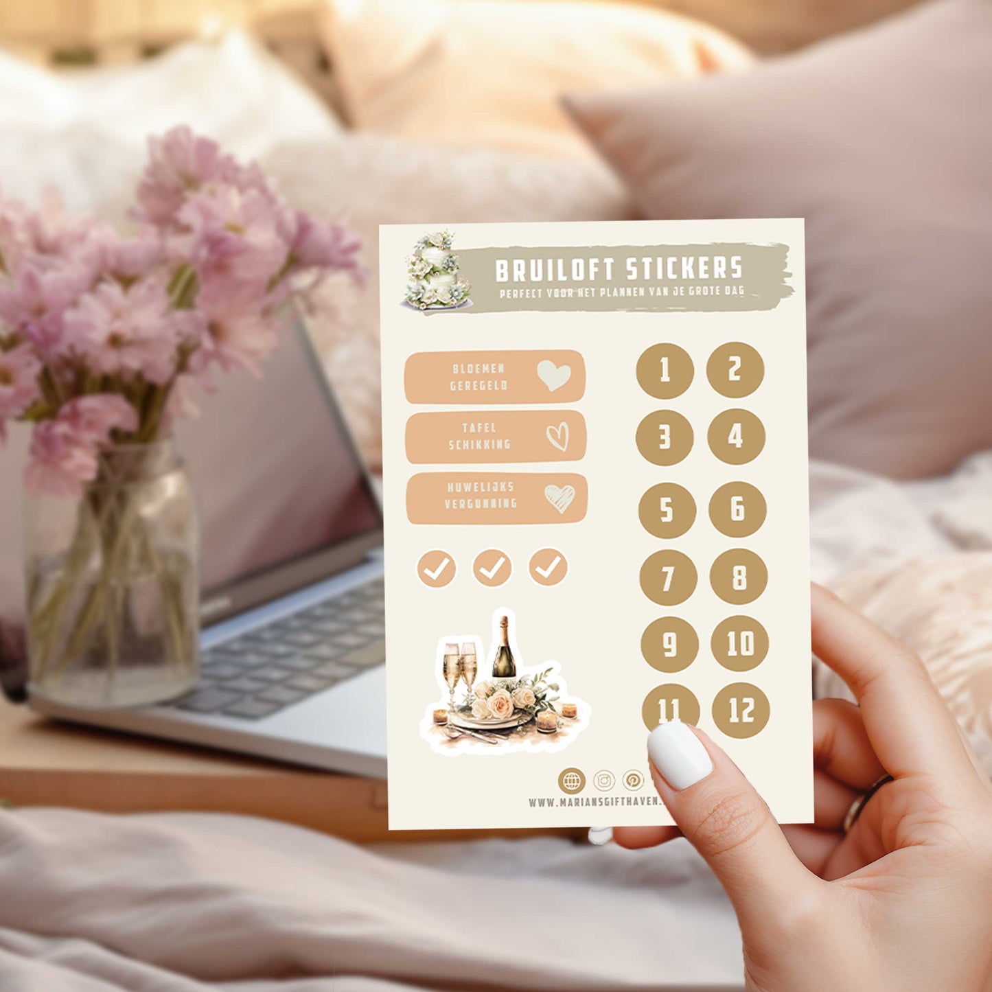 Bruiloft plannerstickers met nummers en checklist in warme tinten