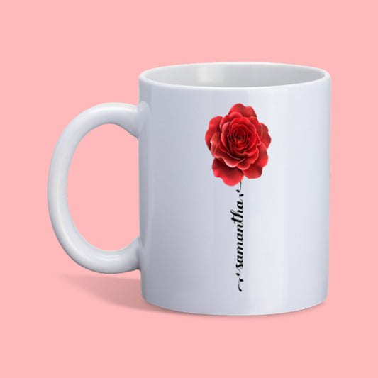 mok met rode roos en naam die gepersonaliseerd kan worden