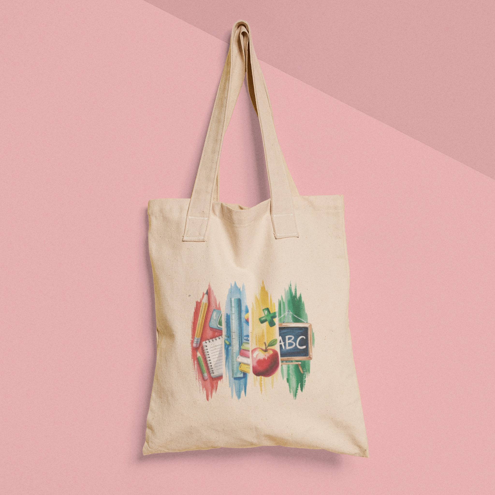 totebag met brusheffect , elk effect heeeft illustraties van schooldingen erin zoals het ABC, juf en meester cadeau