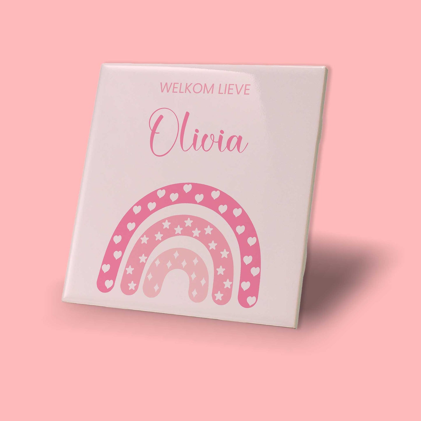 Staand keramiek tegeltje met roze regenboog en Welkom lieve Olivia